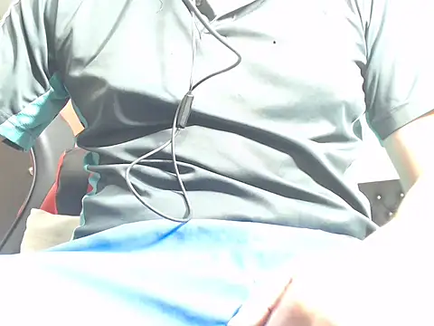 Snapshot of jeancarloscum12 chatting on 02-11-26, 11:43 jeancarloscum12 online show from 02-11-26, 11:43