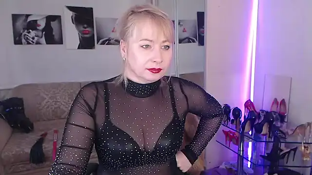 MistressMilfa online show from 02-28-25, 10:52