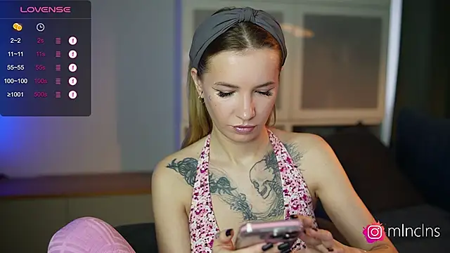 Snapshot of melanielwithu chatting on 11-07-25, 11:54 melanielwithu online show from 11-07-25, 11:54