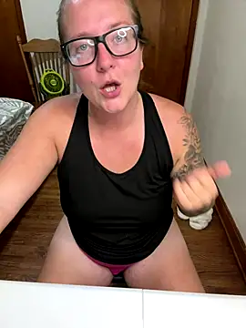 Lizzyloo online show from 10-14-25, 11:05