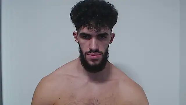 Snapshot of hiddenf chatting on 10-25-25, 07:52 hiddenf online show from 10-25-25, 07:52