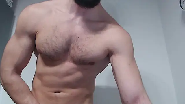 Snapshot of hiddenf chatting on 12-17-25, 10:16 hiddenf online show from 12-17-25, 10:16