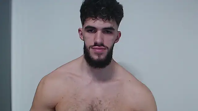 Snapshot of hiddenf chatting on 12-19-25, 10:39 hiddenf online show from 12-19-25, 10:39