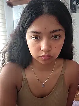 Peach Girll online show from 01-19-26, 01:48