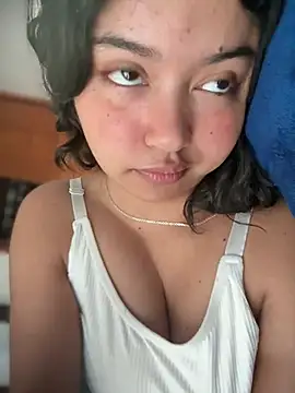 Peach Girll online show from 05-08-26, 03:28
