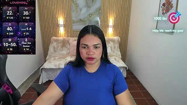 Cloe 35 online show from 07-17-26, 08:57