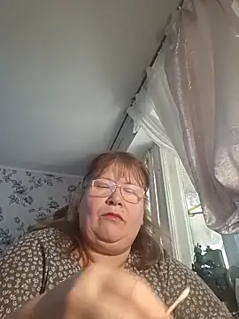 Snapshot of Mirra_Key chatting on 03-15-26, 01:06 Mirra Key online show from 03-15-26, 01:06