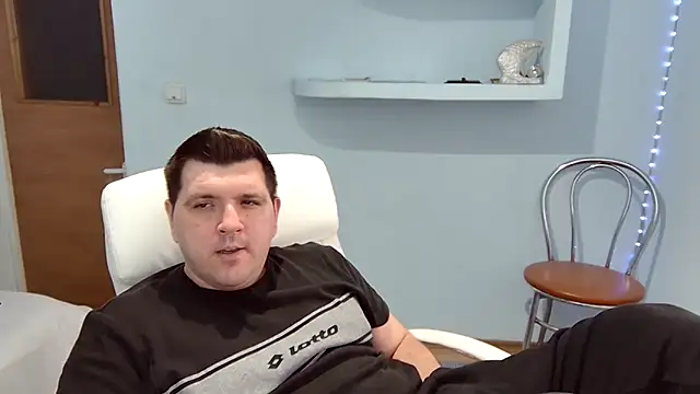Snapshot of Basystem chatting on 03-02-25, 12:11 Basystem online show from 03-02-25, 12:11
