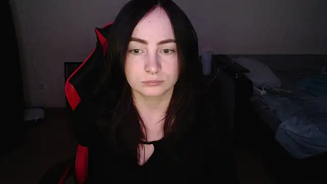 Snapshot of Laralianna chatting on 02-11-26, 09:31 Laralianna online show from 02-11-26, 09:31