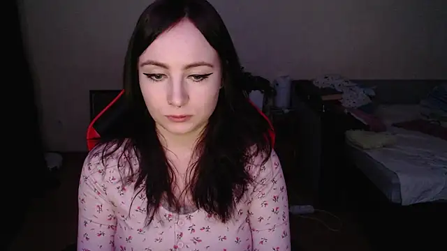 Snapshot of Laralianna chatting on 02-25-26, 07:34 Laralianna online show from 02-25-26, 07:34