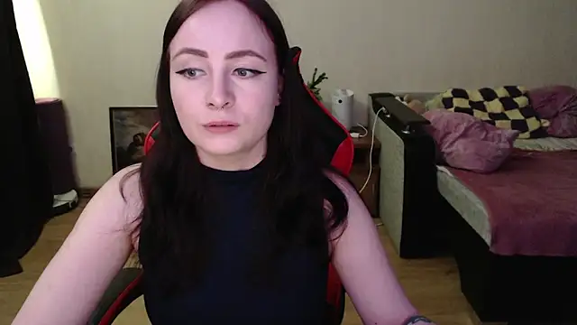 Laralianna online show from 04-13-26, 10:54