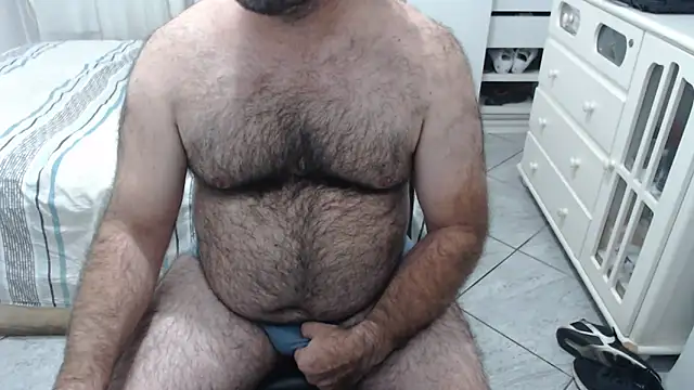 Snapshot of MysterBearMG chatting on 04-16-26, 11:29 MysterBearMG online show from 04-16-26, 11:29