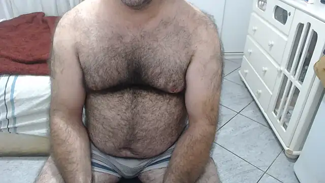 Snapshot of MysterBearMG chatting on 05-15-26, 11:23 MysterBearMG online show from 05-15-26, 11:23