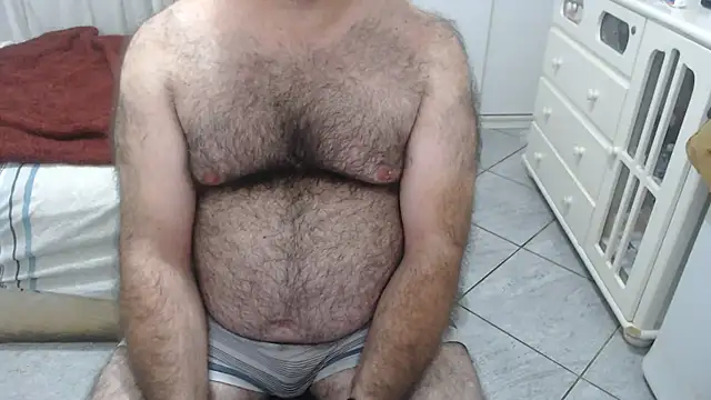 Snapshot of MysterBearMG chatting on 05-16-26, 12:51 MysterBearMG online show from 05-16-26, 12:51