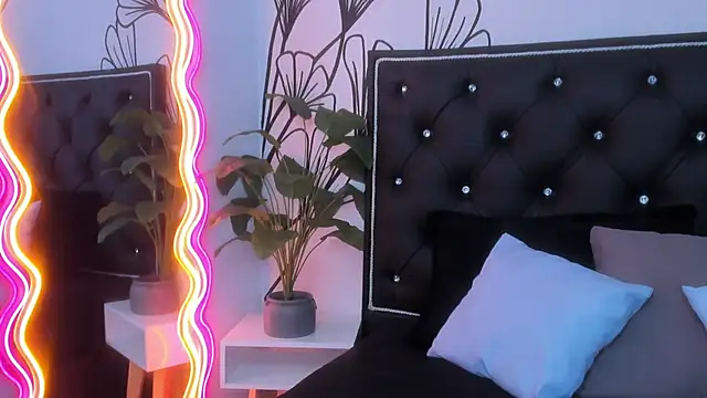 Snapshot of Sweet_Ariadna_ chatting on 03-01-26, 12:18 Sweet Ariadna online show from 03-01-26, 12:18