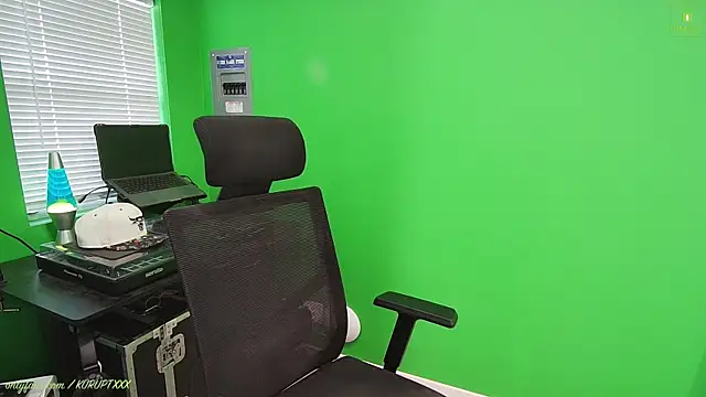 kuruptxxx live online show from 01-22-25, 09:32