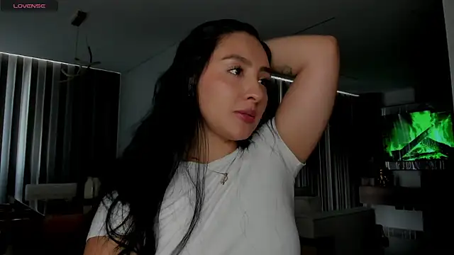 Snapshot of AnushaKumari chatting on 09-17-25, 04:08 AnushaKumari online show from 09-17-25, 04:08