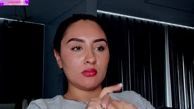 Snapshot of AnushaKumari chatting on 10-08-25, 04:04 AnushaKumari online show from 10-08-25, 04:04