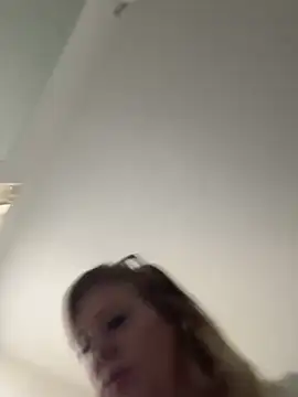 Snapshot of Lexi_Shocker chatting on 02-28-25, 07:46 Lexi Shocker online show from 02-28-25, 07:46
