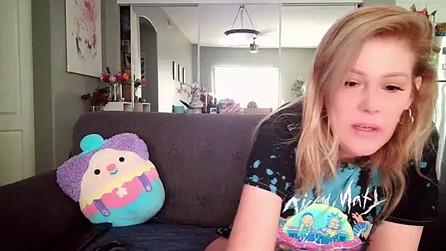 Snapshot of Lexi_Shocker chatting on 03-16-25, 07:38 Lexi Shocker online show from 03-16-25, 07:38