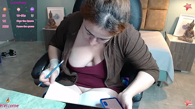 Snapshot of Barbiegomez chatting on 02-18-25, 03:53 Barbiegomez online show from 02-18-25, 03:53