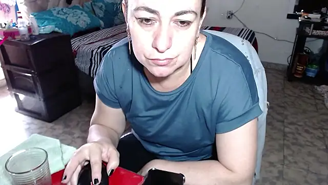 Snapshot of Barbiegomez chatting on 02-12-26, 05:30 Barbiegomez online show from 02-12-26, 05:30