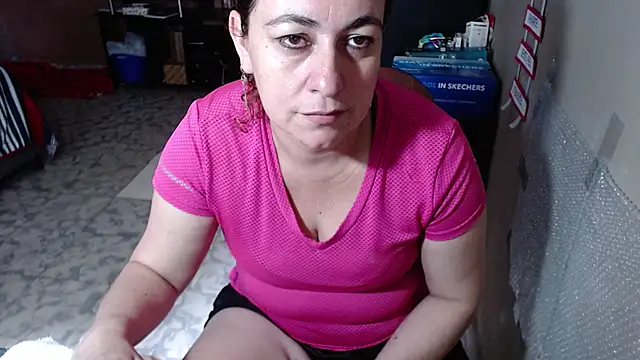 Snapshot of Barbiegomez chatting on 03-20-26, 06:13 Barbiegomez online show from 03-20-26, 06:13