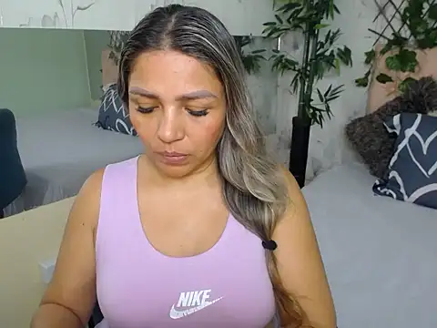 Snapshot of cum_bigass chatting on 05-16-26, 12:26 cum bigass online show from 05-16-26, 12:26
