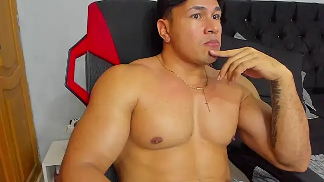 tyler hank01 online show from 06-11-26, 02:53