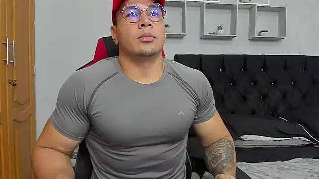 tyler hank01 online show from 06-14-26, 03:36