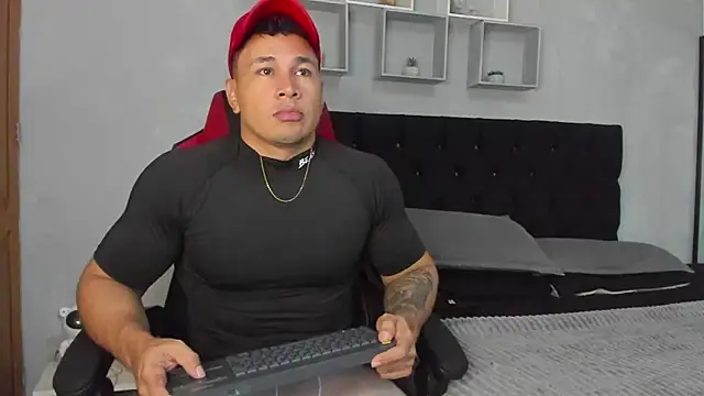 tyler hank01 online show from 07-29-26, 02:21