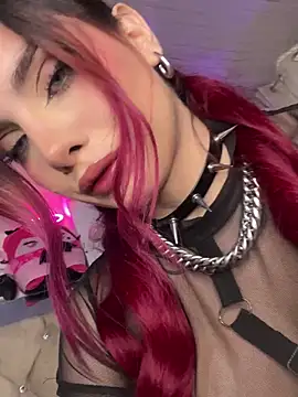 Snapshot of devlin_nurmi chatting on 03-20-25, 10:40 devlin nurmi online show from 03-20-25, 10:40