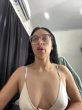 Snapshot of Ninnfa chatting on 01-16-25, 03:24 Ninnfa online show from 01-16-25, 03:24