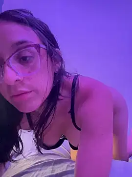 Snapshot of Ninnfa chatting on 01-25-25, 04:34 Ninnfa online show from 01-25-25, 04:34