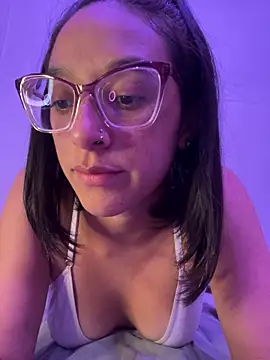 Snapshot of Ninnfa chatting on 02-09-25, 05:40 Ninnfa online show from 02-09-25, 05:40