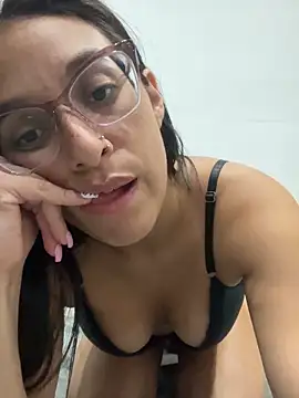 Snapshot of Ninnfa chatting on 03-02-25, 03:34 Ninnfa online show from 03-02-25, 03:34