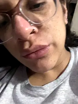 Snapshot of Ninnfa chatting on 11-09-25, 03:05 Ninnfa online show from 11-09-25, 03:05