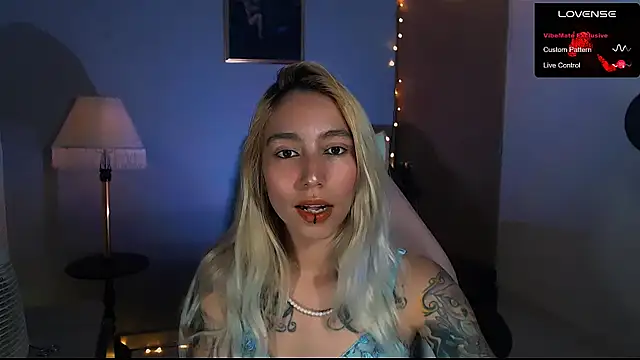 Saucy Jenn online show from 02-01-25, 02:05