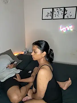 Snapshot of Guessmyjoy chatting on 11-25-25, 01:27 Guessmyjoy online show from 11-25-25, 01:27