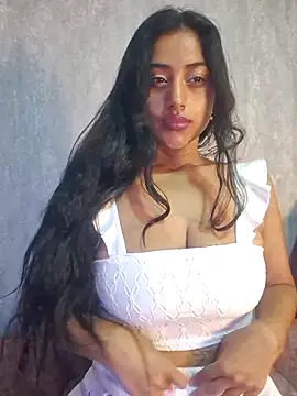 Valentinne z online show from 03-01-25, 06:13