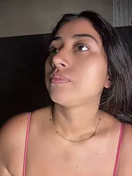 Valentinne z online show from 06-18-26, 10:41
