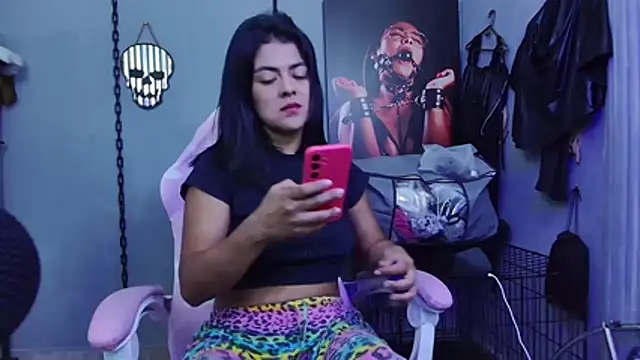 Snapshot of Hannah-grace chatting on 02-02-26, 10:47 Hannah-grace online show from 02-02-26, 10:47