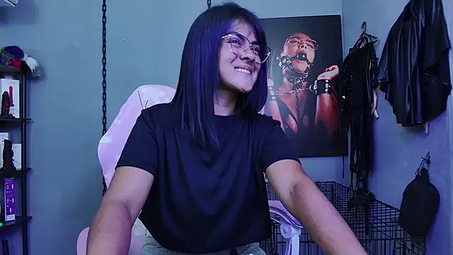 Snapshot of Hannah-grace chatting on 02-08-26, 09:18 Hannah-grace online show from 02-08-26, 09:18