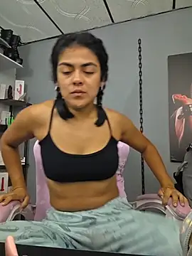 Snapshot of Hannah-grace chatting on 02-21-26, 08:59 Hannah-grace online show from 02-21-26, 08:59