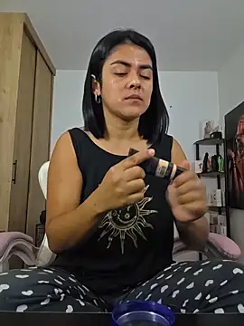 Hannah-grace online show from 06-09-26, 11:00