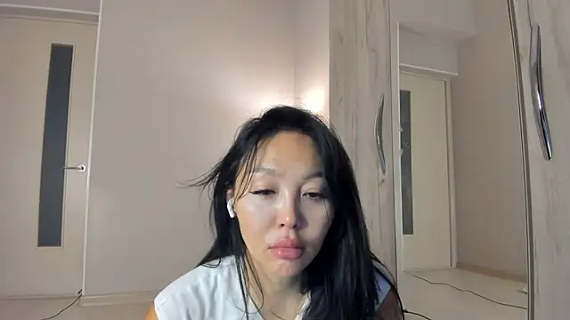 keiko hot online show from 04-26-26, 03:15