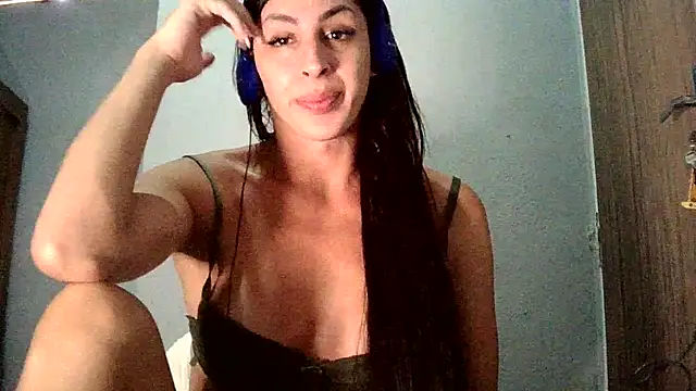 Snapshot of AlexiaDuucan chatting on 09-18-25, 01:57 AlexiaDuucan online show from 09-18-25, 01:57