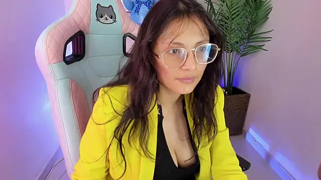 Kyomi chang online show from 03-14-25, 04:09