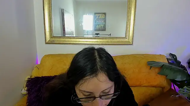 Kyomi chang online show from 04-18-26, 12:09