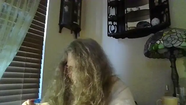 Snapshot of DestineeLoverGirl chatting on 04-02-26, 01:42 DestineeLoverGirl online show from 04-02-26, 01:42